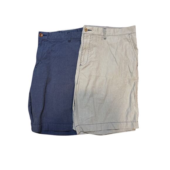 Tommy Hilfiger lot of 2 men’s size 44 custom fit shorts - Picture 1 of 13